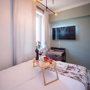 Maya's Flats & 61 - Milosci , Gdansk Poland