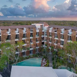 Jade , Tulum Mexico